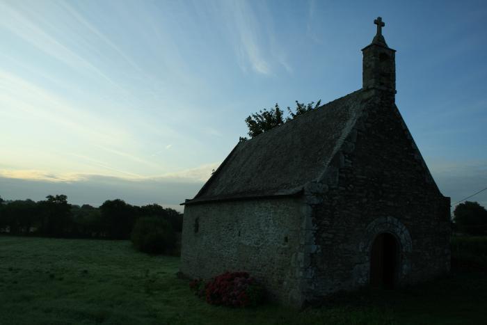 Une chapelle à Surzur